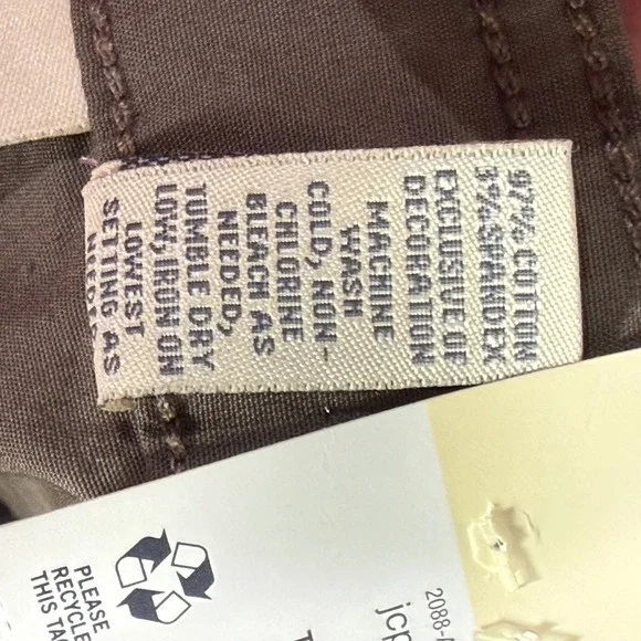 St Johns Bay Womens 12P Petite Capri Cargo Pants Taupe Shadow NEW With Tags - Picture 5 of 9